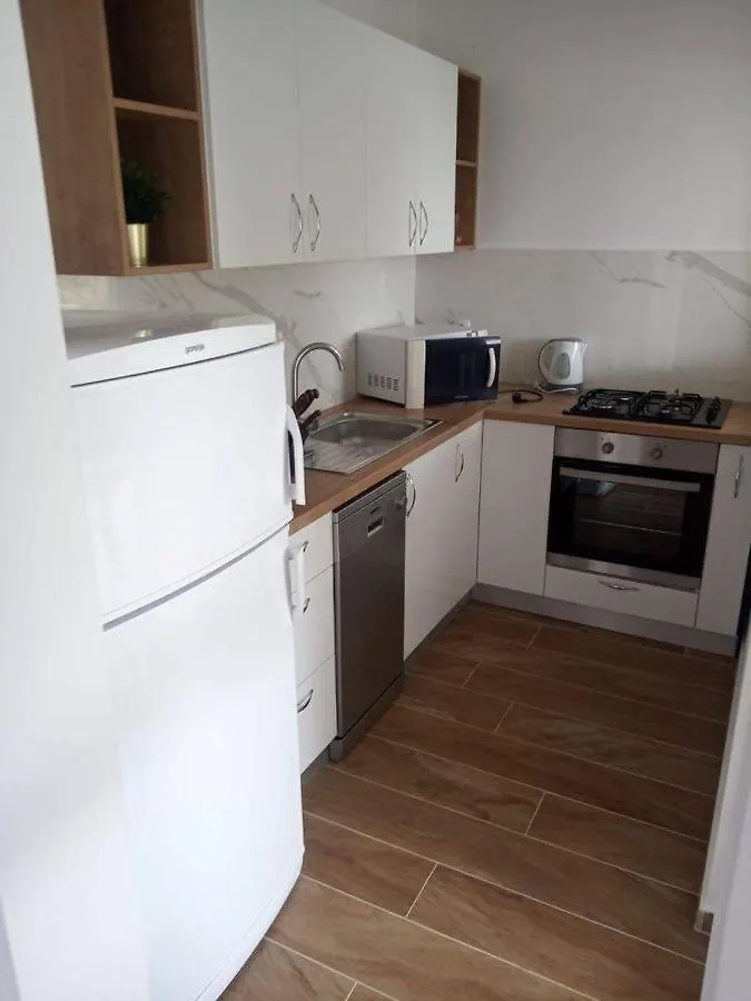 Apartmani Sol Vlasici Pag Town 0*,  Croatia