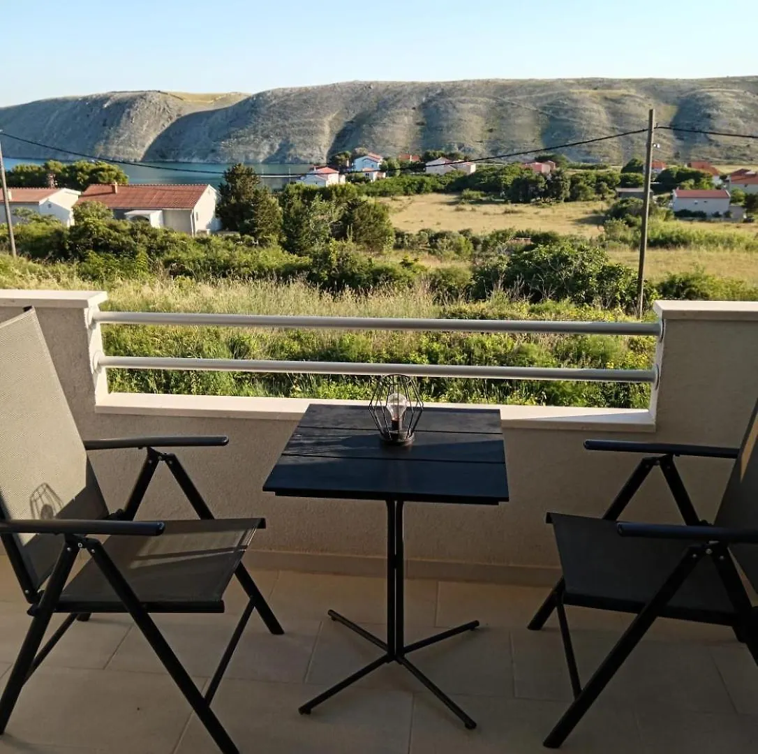 Apartmani Sol Vlasici Pag Town 0*,  Croatia